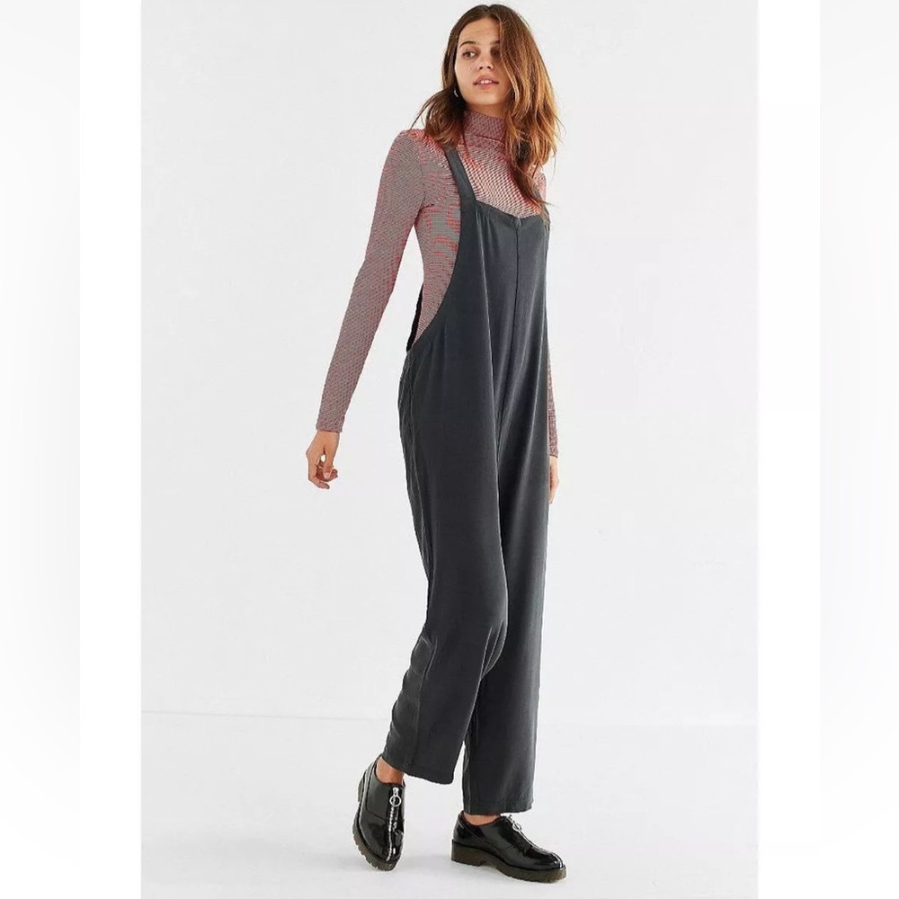 Urban Outfitters Dark Gray Tania Slouchy Overalls Jumpsuit Romper Hot Shot Sz XS - Picture 6 of 11